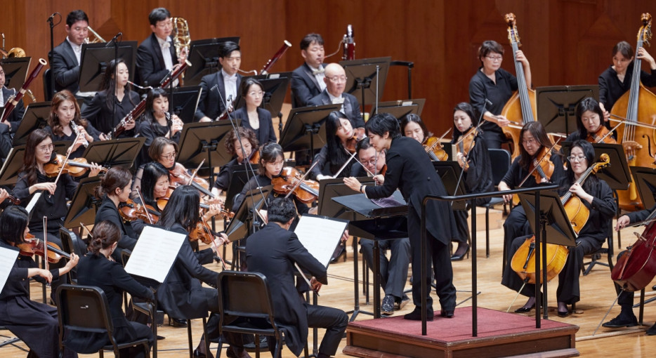 Sumi Hwang, Jusung Gabriel Park & Daejeon Philharmonic Orchestra